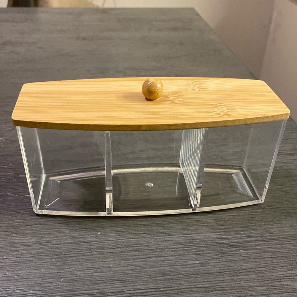 Oasis Vanity Organizer